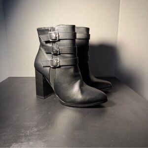 Forever 21 Triple Buckle Black Heeled Boots black boots heels